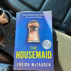 The Housemaid by FREIDA MCFADDEN